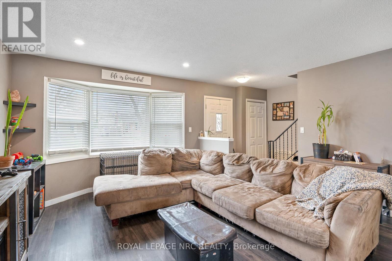 18 LAFAYETTE DRIVE, St. Catharines (Lakeport), Ontario, L2N6C2 — Photo 5