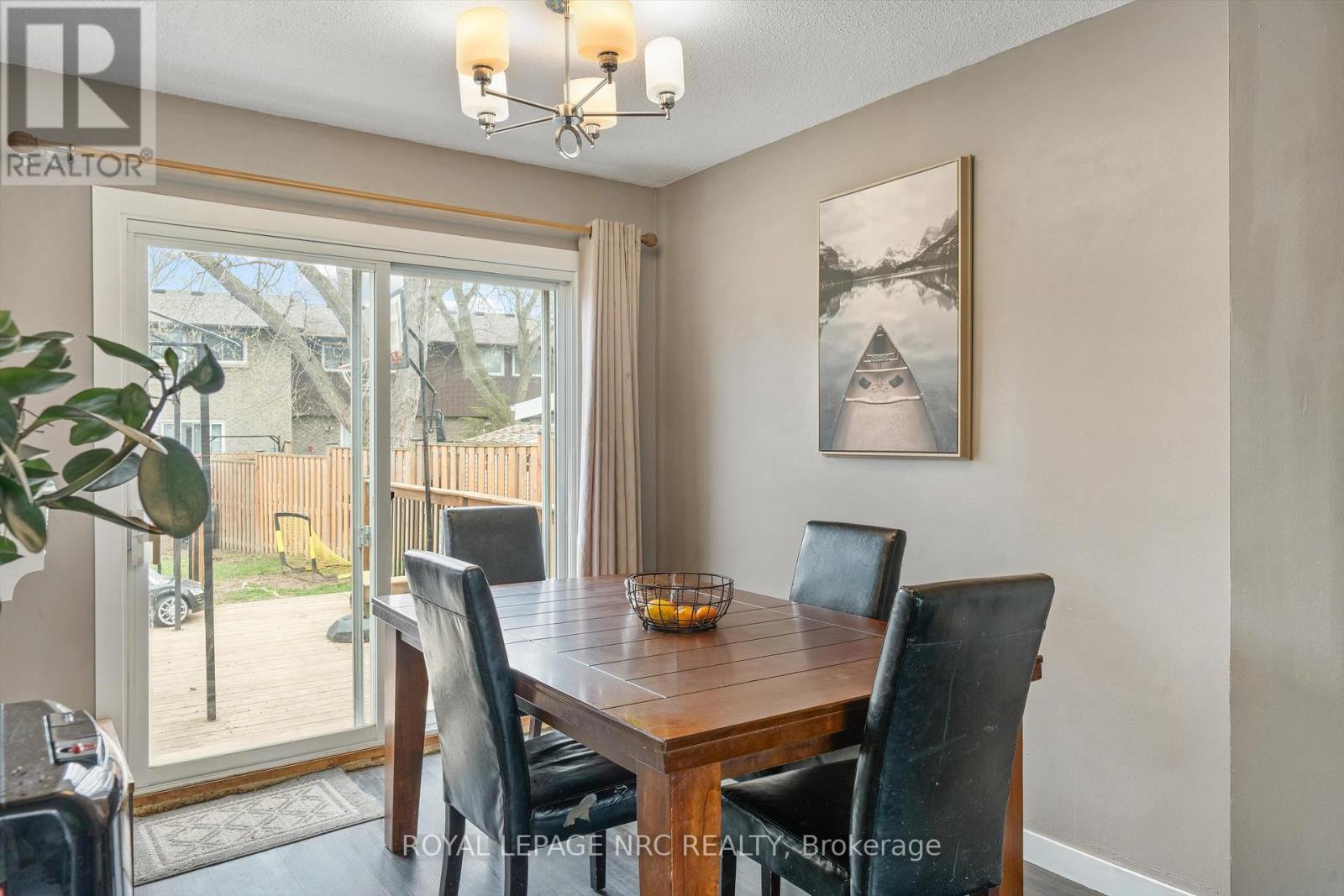 18 LAFAYETTE DRIVE, St. Catharines (Lakeport), Ontario, L2N6C2 — Photo 9