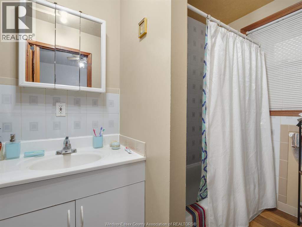 401 PARENT, Windsor, Ontario, N9A2B9 — Photo 10