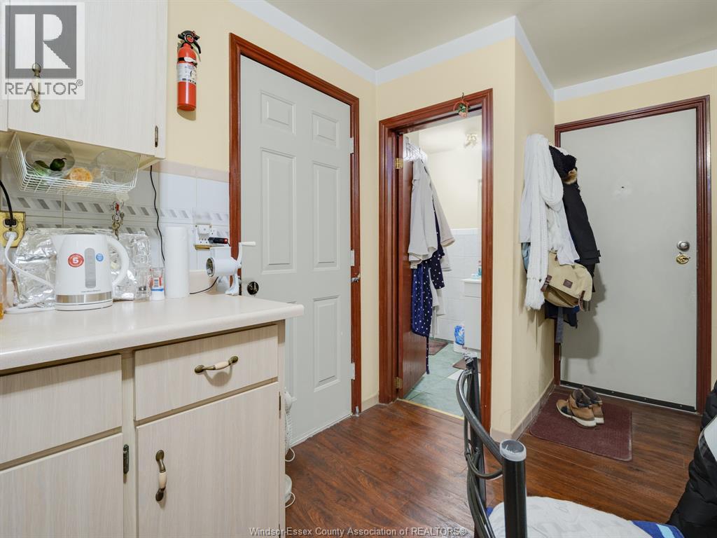 401 PARENT, Windsor, Ontario, N9A2B9 — Photo 24