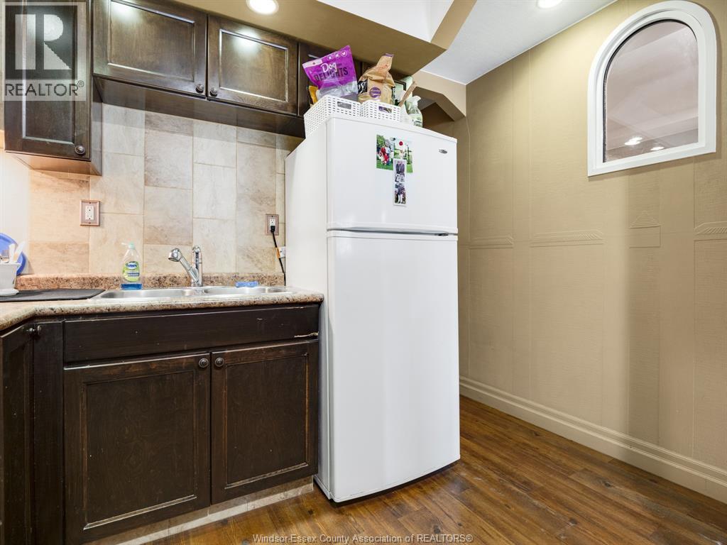 401 PARENT, Windsor, Ontario, N9A2B9 — Photo 44