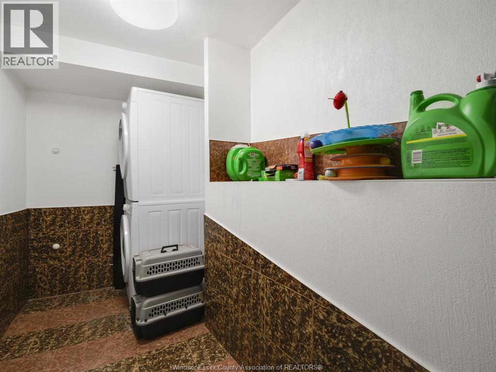 401 PARENT, Windsor, Ontario, N9A2B9 — Photo 48