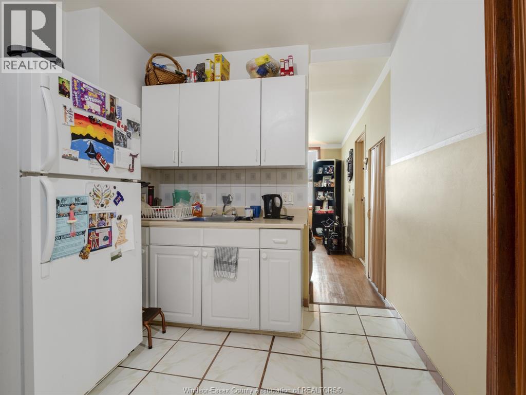 401 PARENT, Windsor, Ontario, N9A2B9 — Photo 8