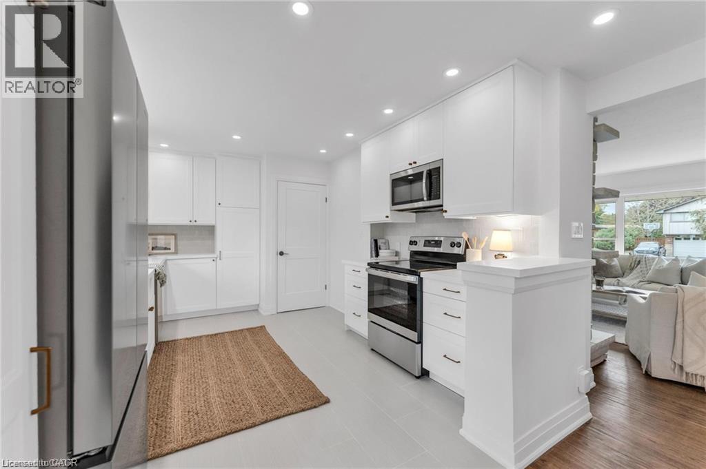 95 SENECA Drive, Ancaster, Ontario, L9G3B7 — Photo 6