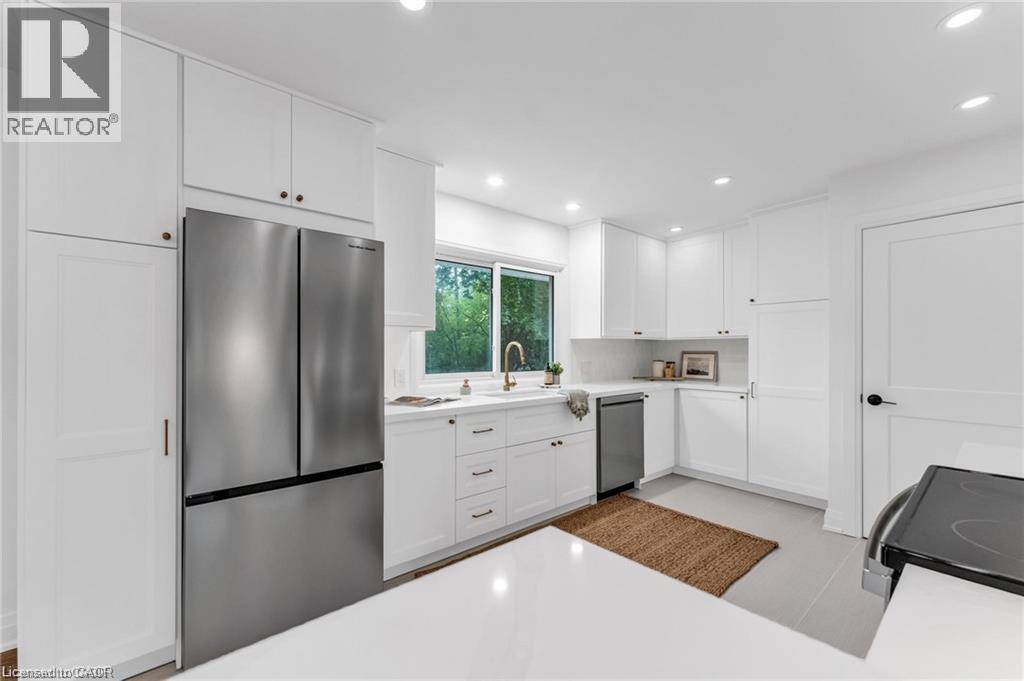 95 SENECA Drive, Ancaster, Ontario, L9G3B7 — Photo 7