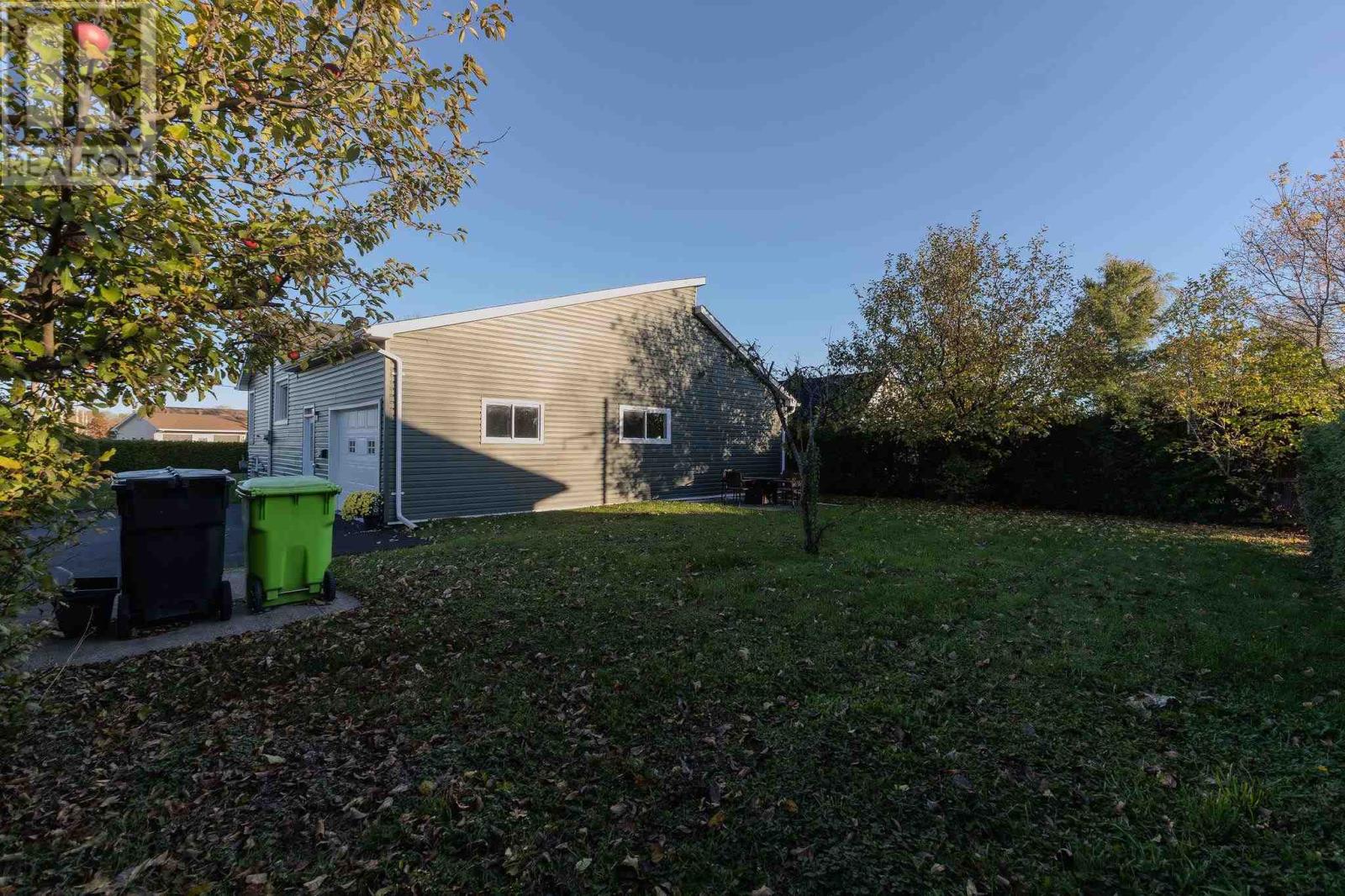 695 Korah RD, Sault Ste. Marie, Ontario, P6A5W6 — Photo 8