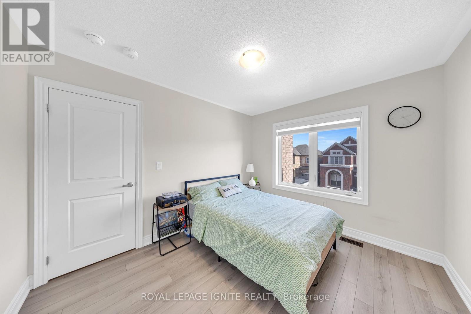 1030 SKYBRIDGE BOULEVARD, Pickering, Ontario, L1X0G5 — Photo 12