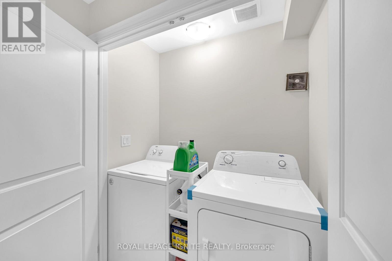 1030 SKYBRIDGE BOULEVARD, Pickering, Ontario, L1X0G5 — Photo 15