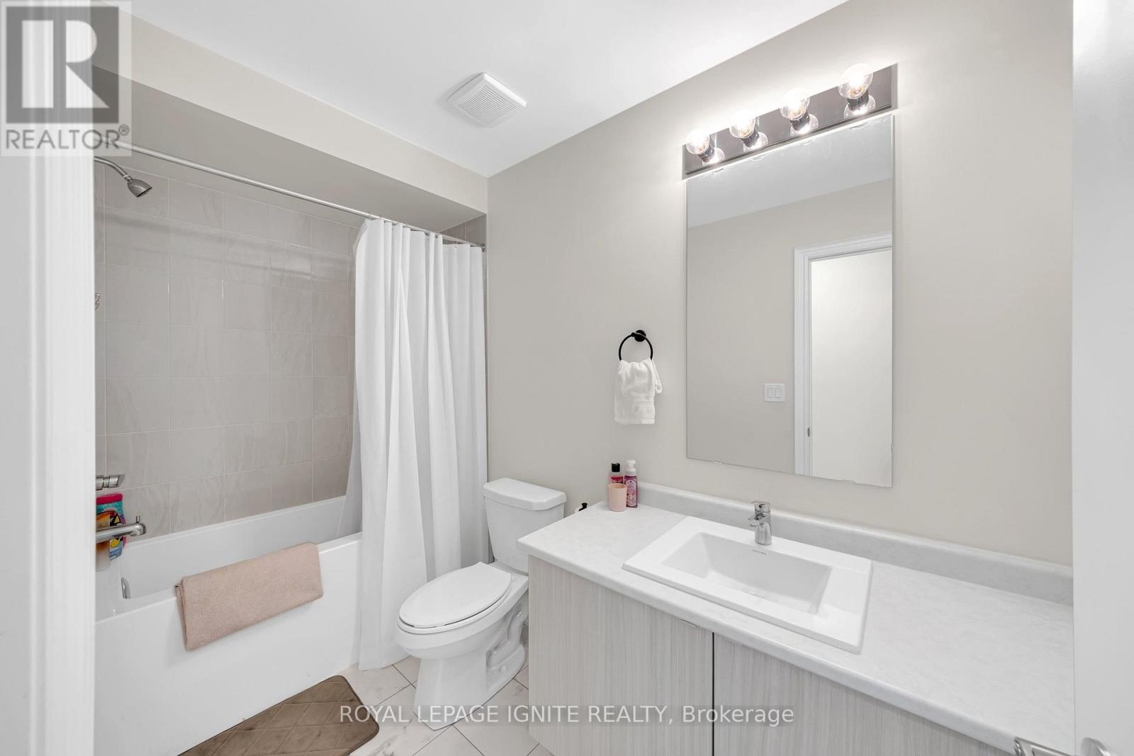 1030 SKYBRIDGE BOULEVARD, Pickering, Ontario, L1X0G5 — Photo 16