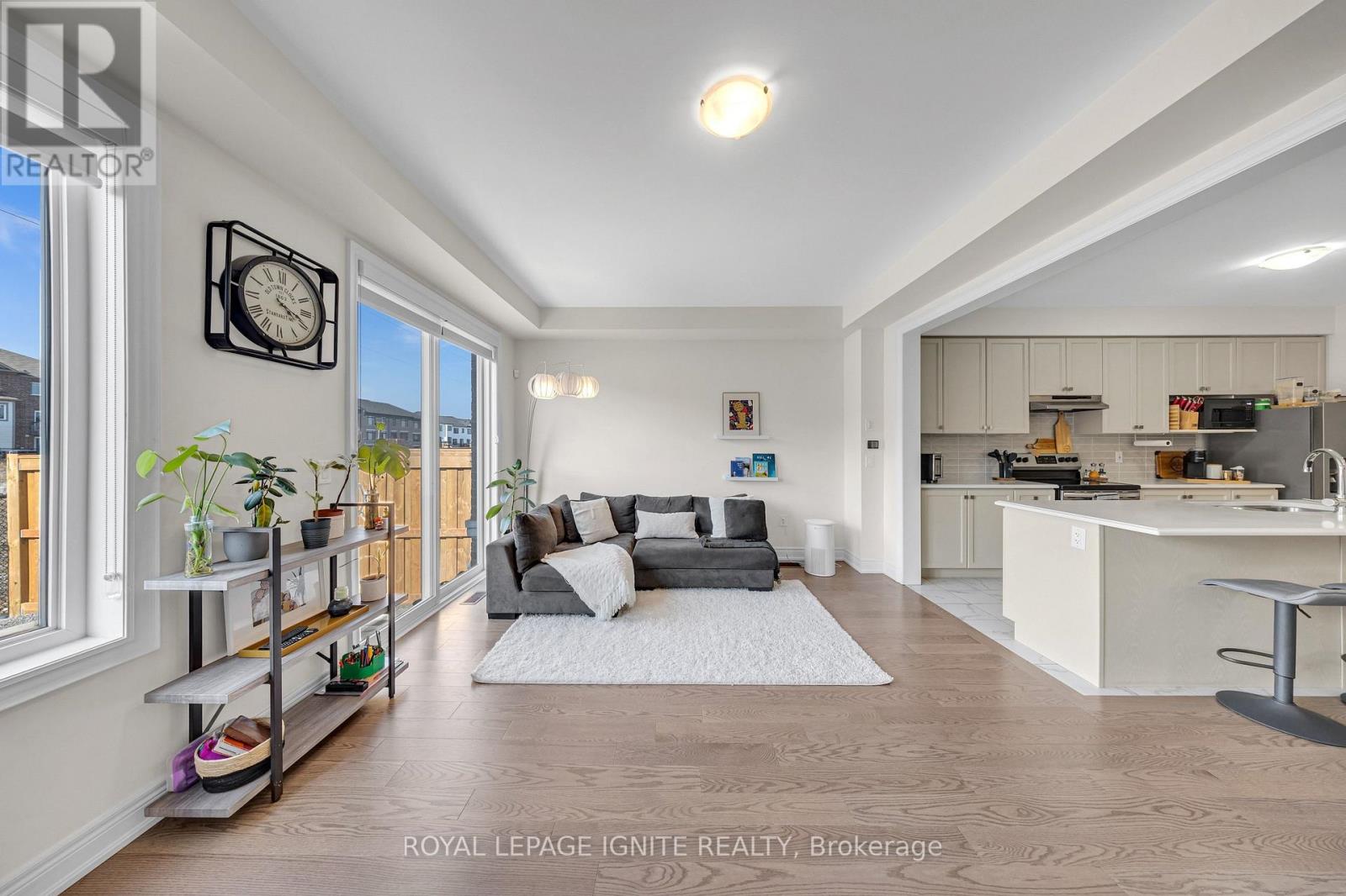 1030 SKYBRIDGE BOULEVARD, Pickering, Ontario, L1X0G5 — Photo 7