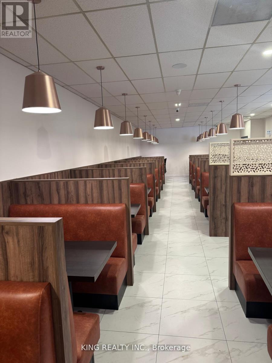 36 AVONDALE BOULEVARD, Brampton (Avondale), Ontario, L6T1H3 — Photo 4