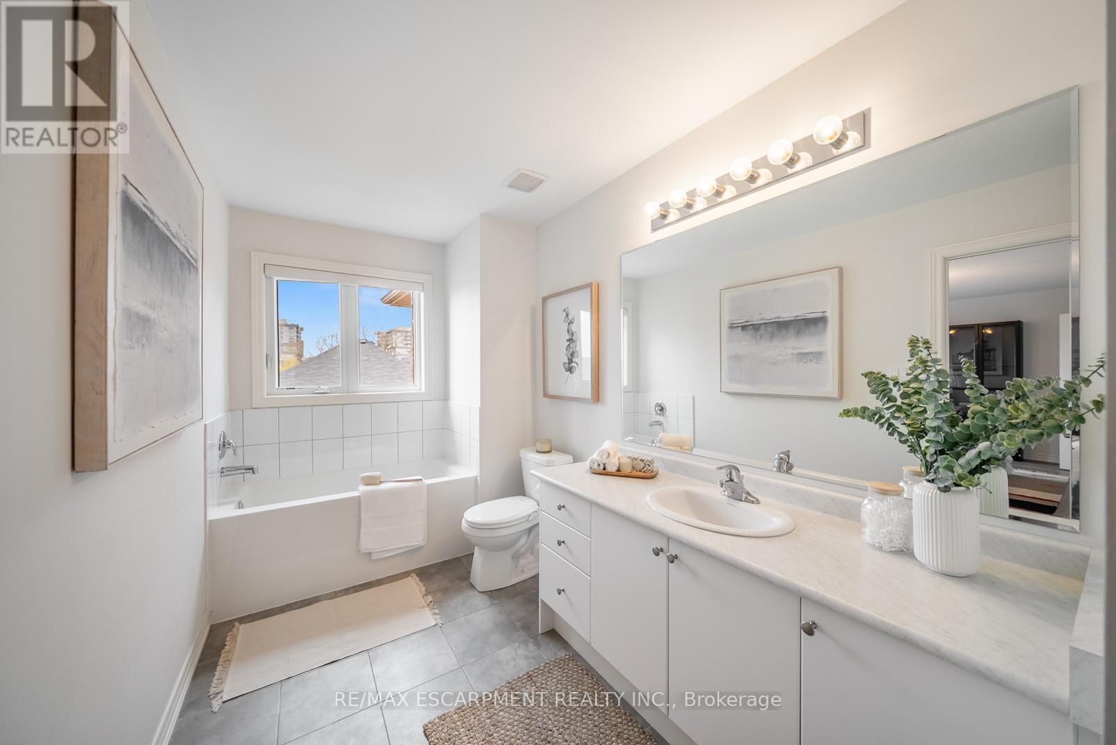 223 SKINNER ROAD, Hamilton (Waterdown), Ontario, L8B1X2 — Photo 28