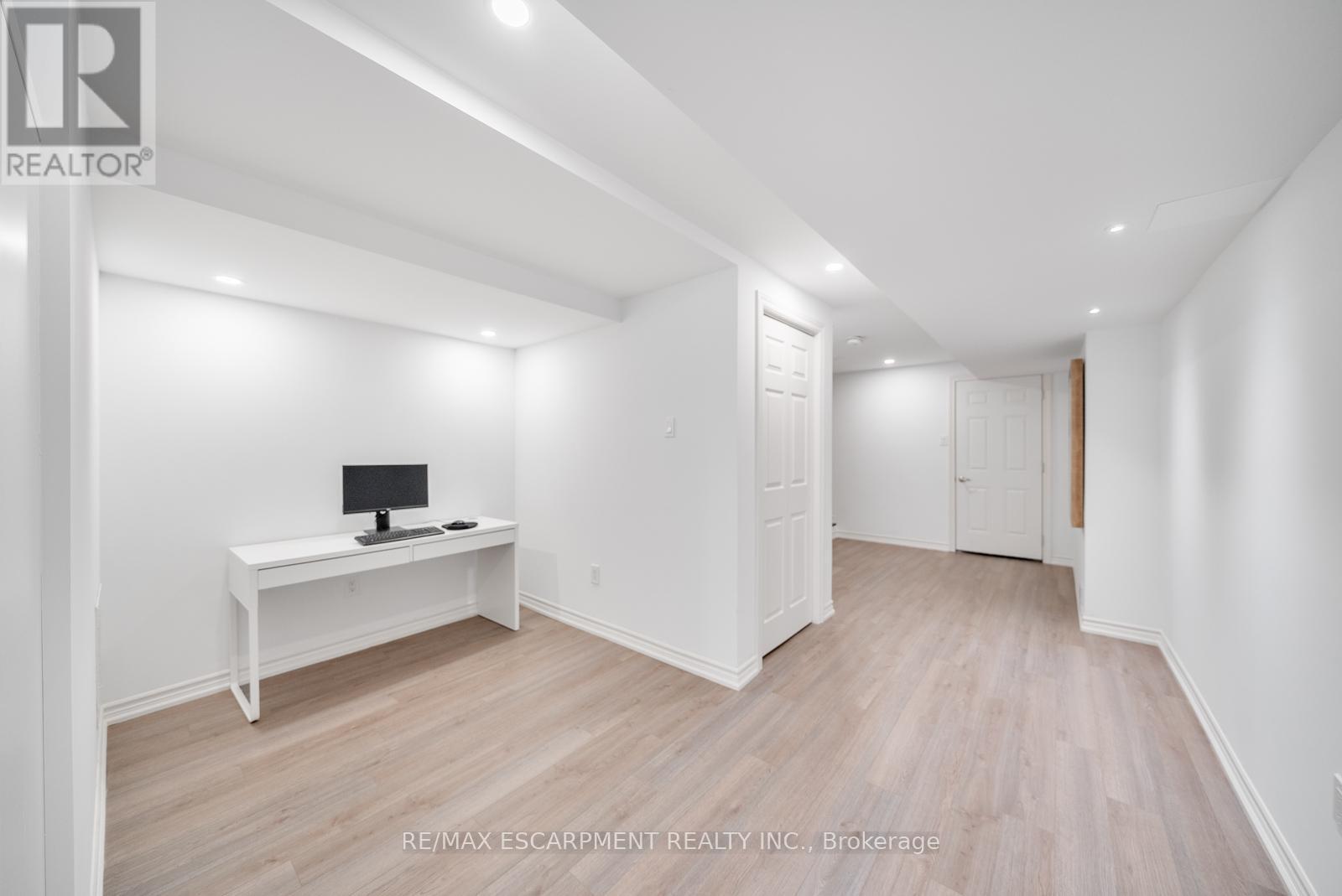 223 SKINNER ROAD, Hamilton (Waterdown), Ontario, L8B1X2 — Photo 37