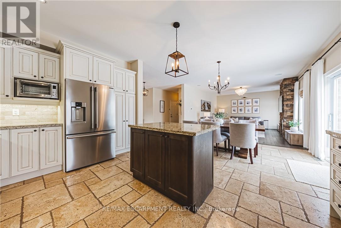 35 GRETI DRIVE, Hamilton, Ontario, L9B0C9 — Photo 14