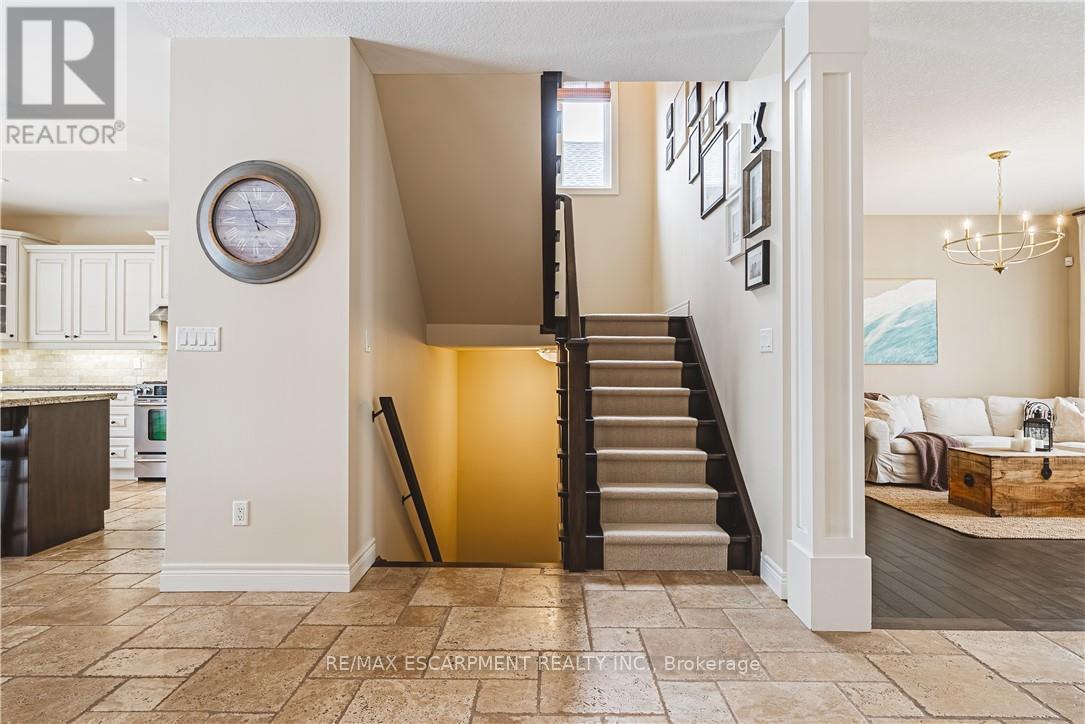 35 GRETI DRIVE, Hamilton, Ontario, L9B0C9 — Photo 17