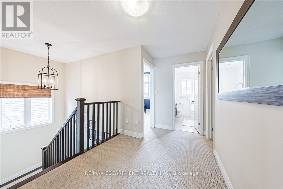 35 GRETI DRIVE, Hamilton, Ontario, L9B0C9 — Photo 18