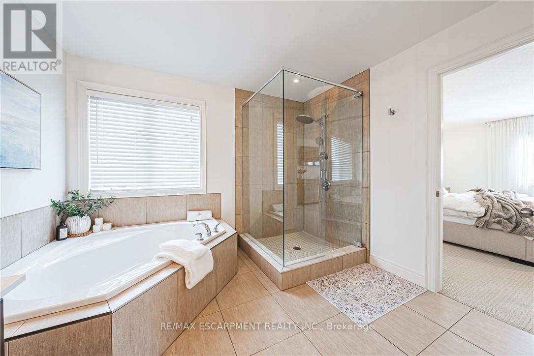 35 GRETI DRIVE, Hamilton, Ontario, L9B0C9 — Photo 25