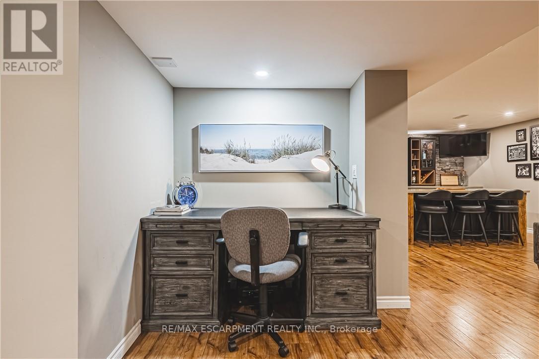 35 GRETI DRIVE, Hamilton, Ontario, L9B0C9 — Photo 32