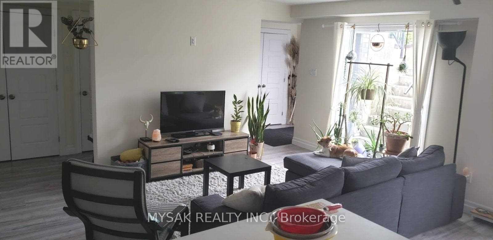 1 - 293 BLUCHER BOULEVARD, Kitchener, Ontario, N2H5V8 — Photo 4