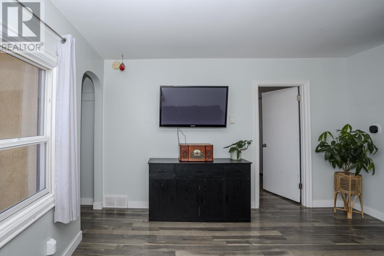 152 Rockwood AVE N, Thunder Bay, Ontario, P7A6A4 — Photo 6
