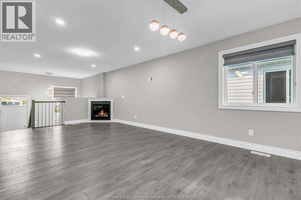 1858 BUCKINGHAM, Windsor, Ontario, N8T2A8 — Photo 5