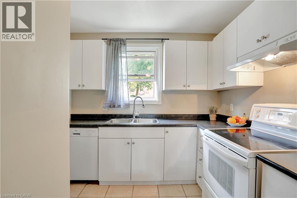 175 CEDAR Street Unit# 35, Cambridge, Ontario, N1S4X9 — Photo 13