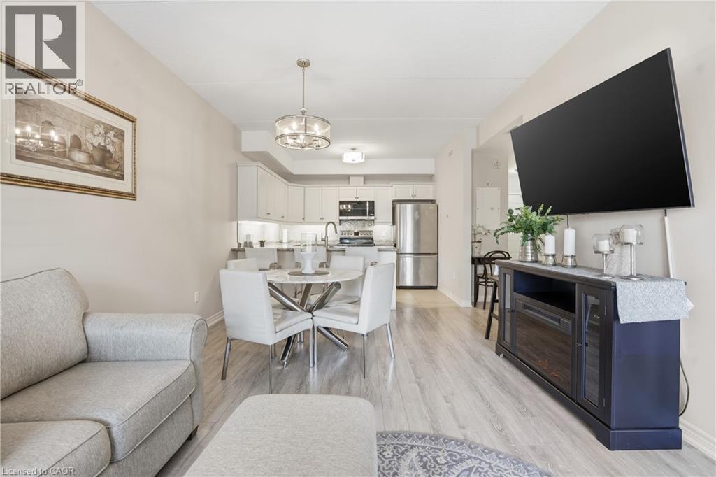 4644 PETTIT Avenue Unit# 203, Niagara Falls, Ontario, L2E6L5 — Photo 14