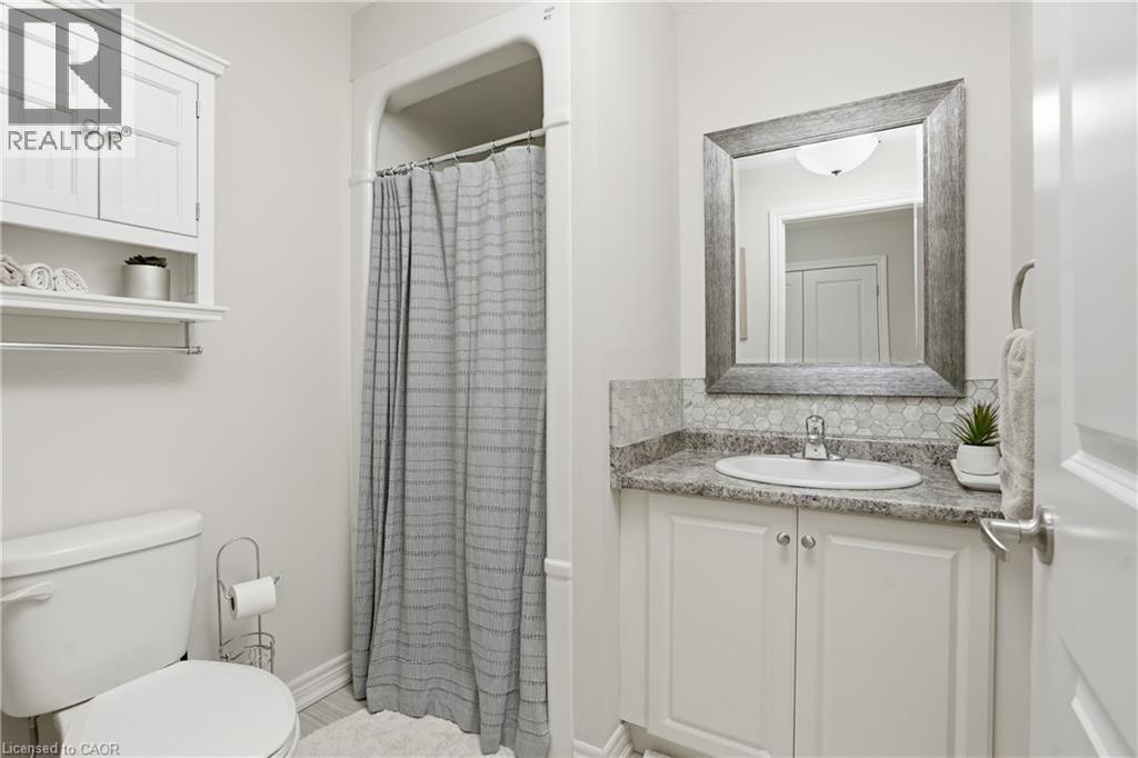 4644 PETTIT Avenue Unit# 203, Niagara Falls, Ontario, L2E6L5 — Photo 16