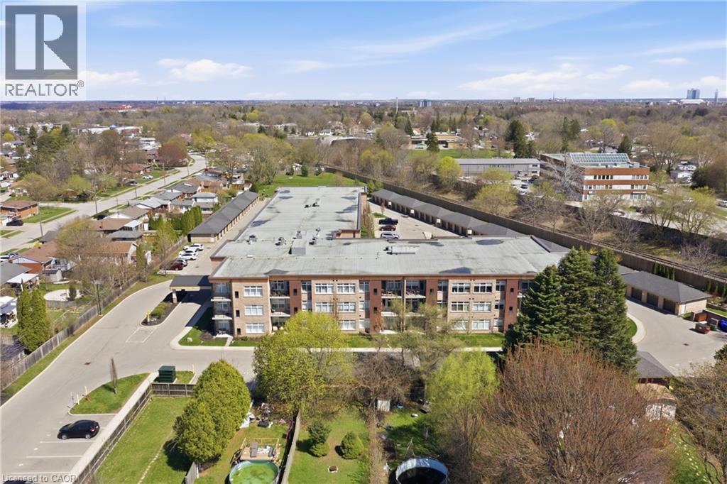 4644 PETTIT Avenue Unit# 203, Niagara Falls, Ontario, L2E6L5 — Photo 3