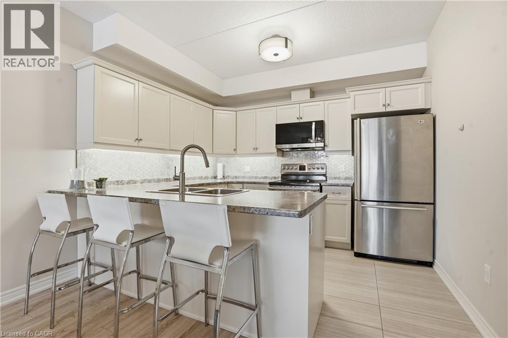 4644 PETTIT Avenue Unit# 203, Niagara Falls, Ontario, L2E6L5 — Photo 9