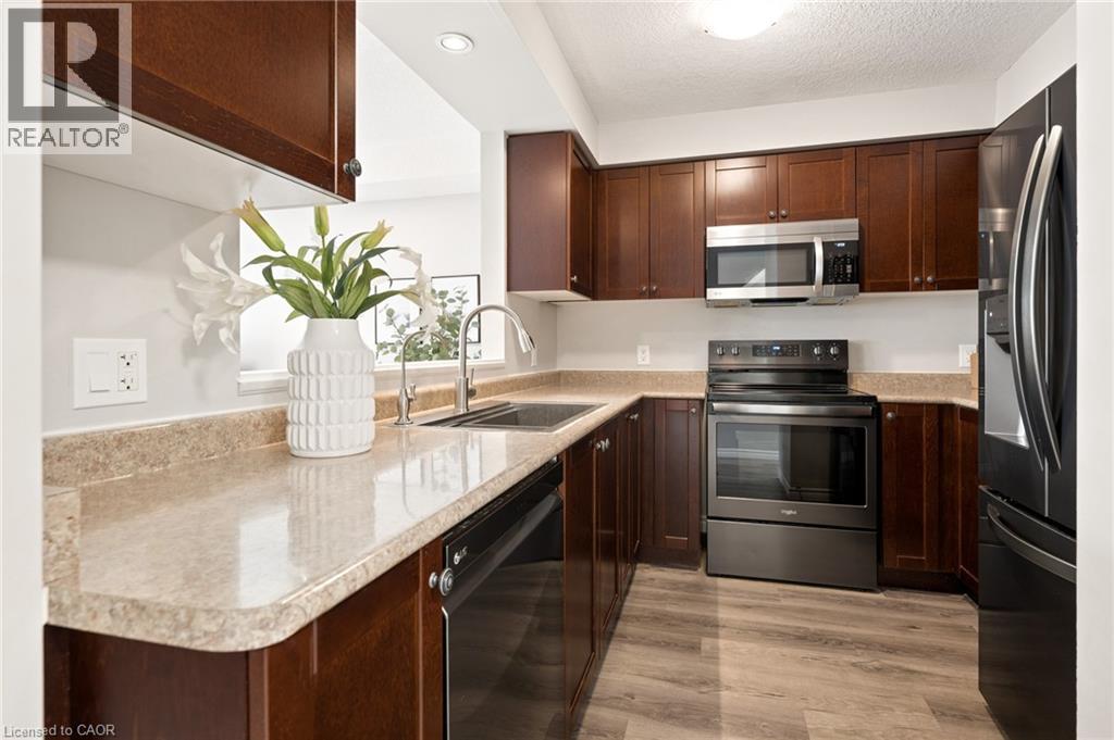 951 ZELLER Crescent, Kitchener, Ontario, N2A0C9 — Photo 12