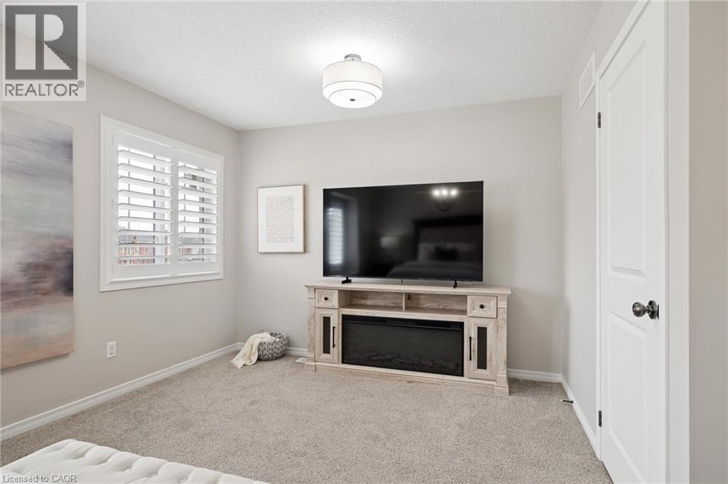 951 ZELLER Crescent, Kitchener, Ontario, N2A0C9 — Photo 18