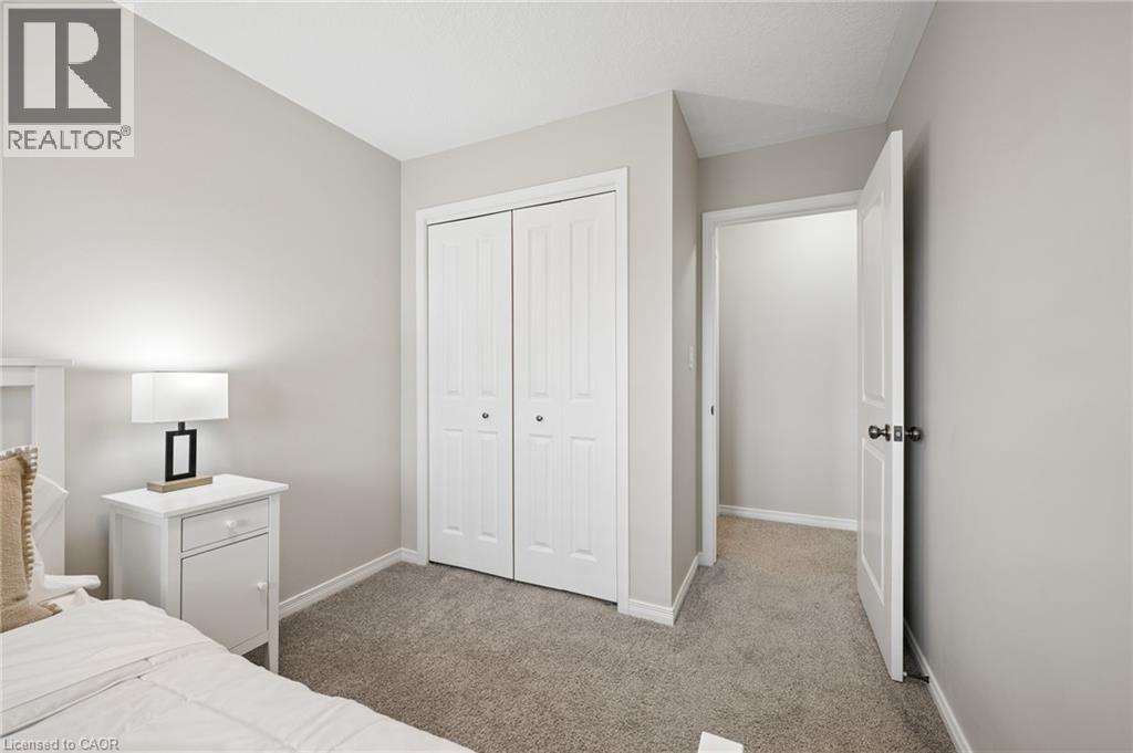 951 ZELLER Crescent, Kitchener, Ontario, N2A0C9 — Photo 24