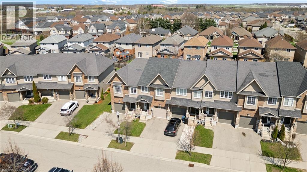 951 ZELLER Crescent, Kitchener, Ontario, N2A0C9 — Photo 32