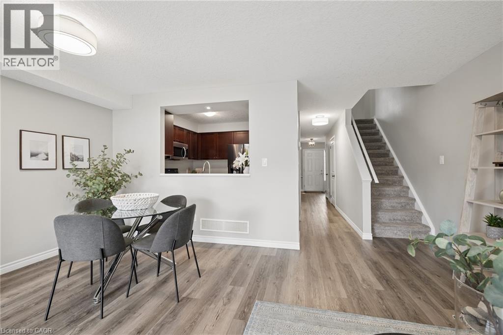 951 ZELLER Crescent, Kitchener, Ontario, N2A0C9 — Photo 5