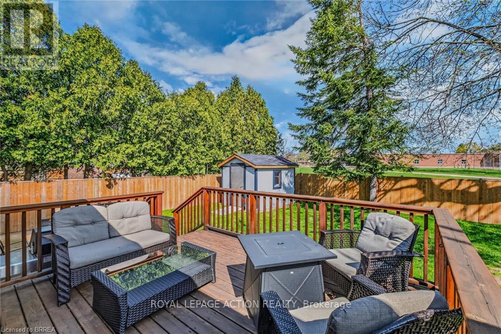 27 ALLANTON BOULEVARD, Brantford, Ontario, N3R3B8 — Photo 11