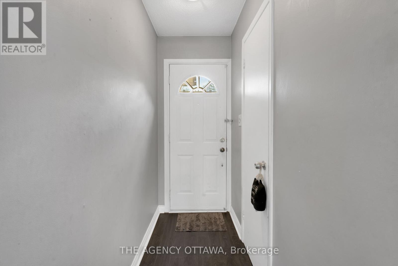 9 - 10 COLLINS CRESCENT, Brampton (Brampton North), Ontario, L6V3M9 — Photo 9
