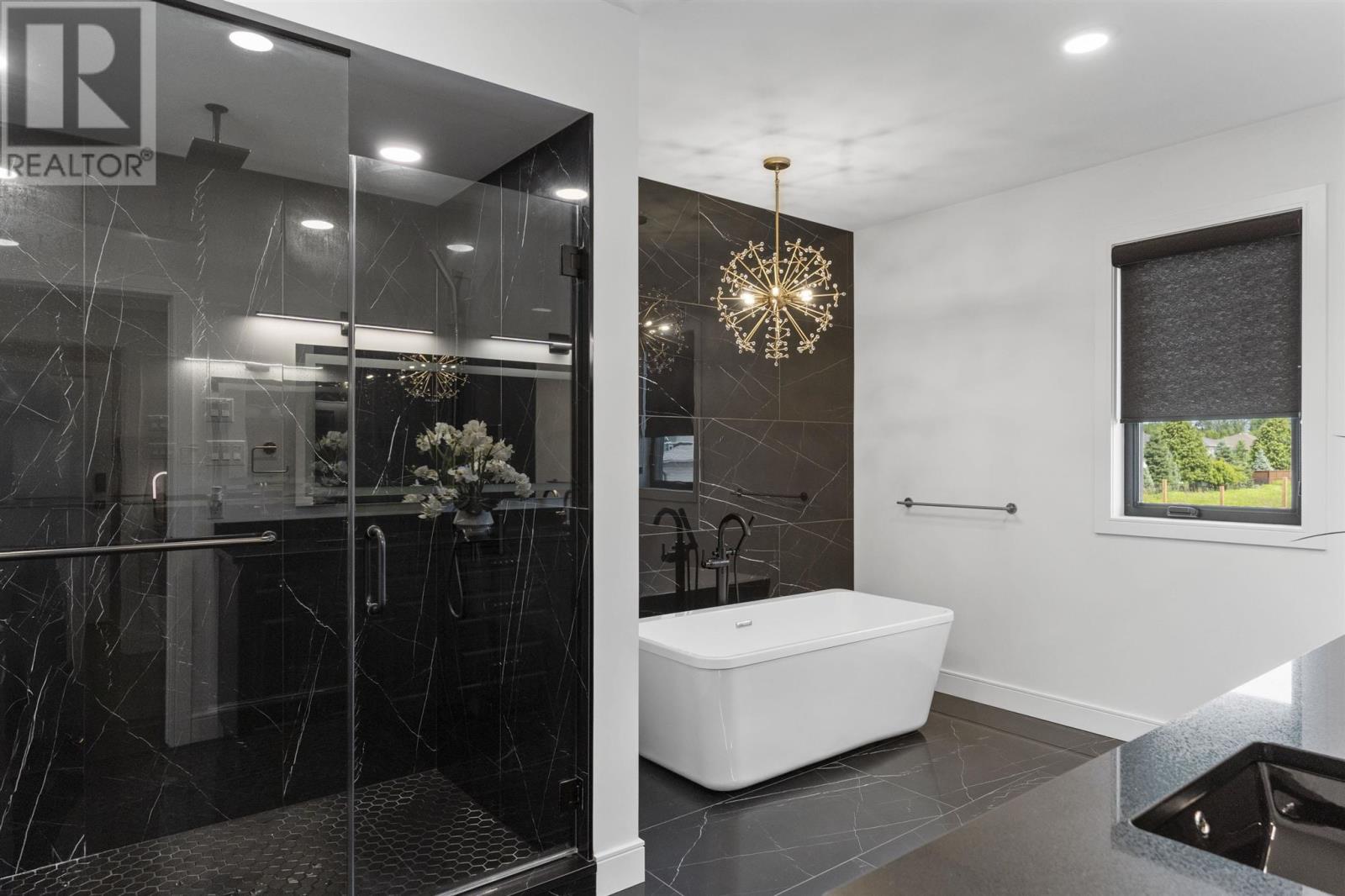 2111 Magnolia DR, Thunder Bay, Ontario, P7K0J3 — Photo 20