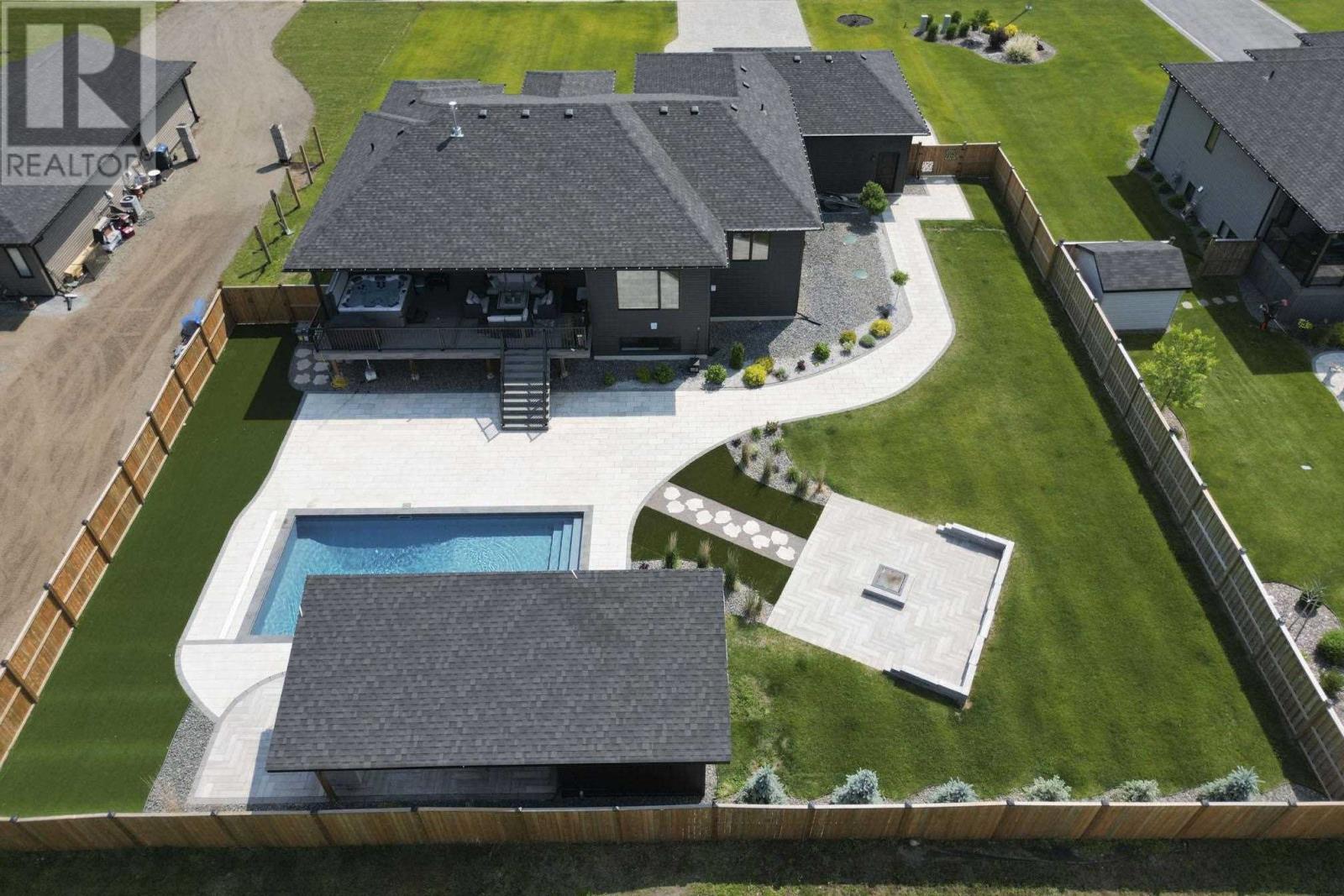 2111 Magnolia DR, Thunder Bay, Ontario, P7K0J3 — Photo 44