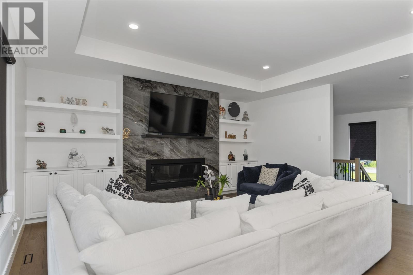 2111 Magnolia DR, Thunder Bay, Ontario, P7K0J3 — Photo 5