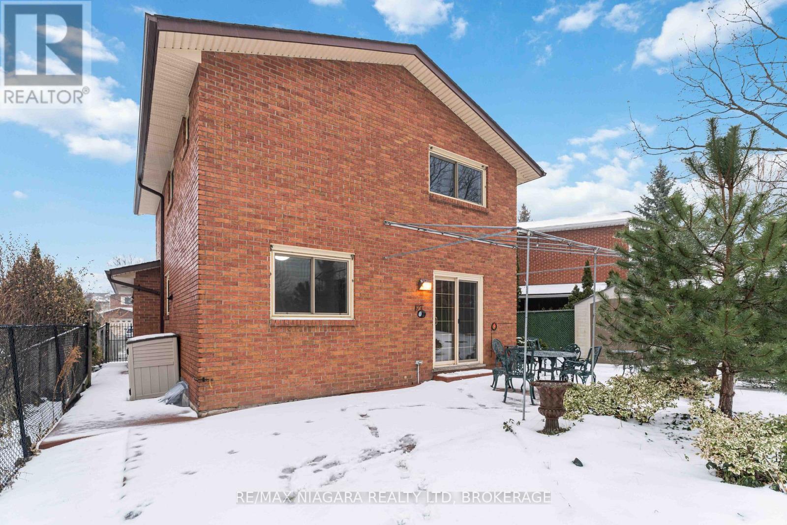 10 DONEGEL PLACE, Hamilton (Bruleville), Ontario, L9A4Z6 — Photo 31