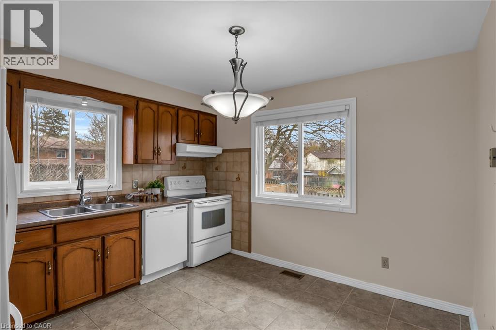 318 BURNETT Avenue, Cambridge, Ontario, N1T1G6 — Photo 11