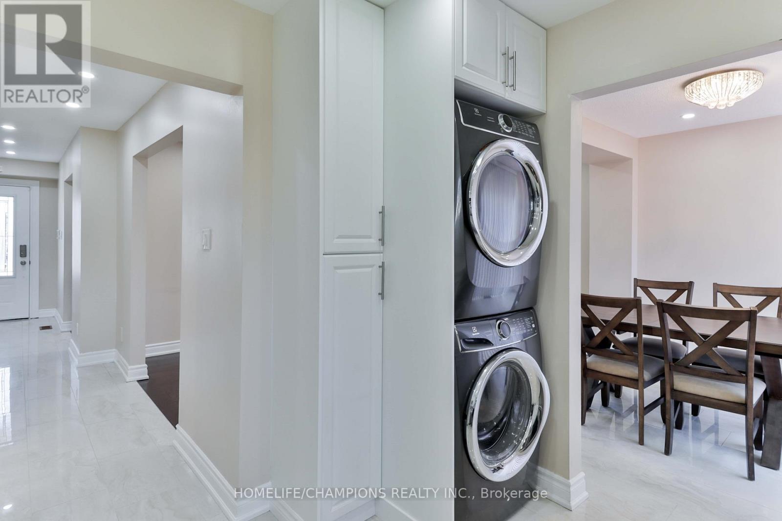 188 LARGE CRESCENT, Ajax (Central West), Ontario, L1T2R2 — Photo 11