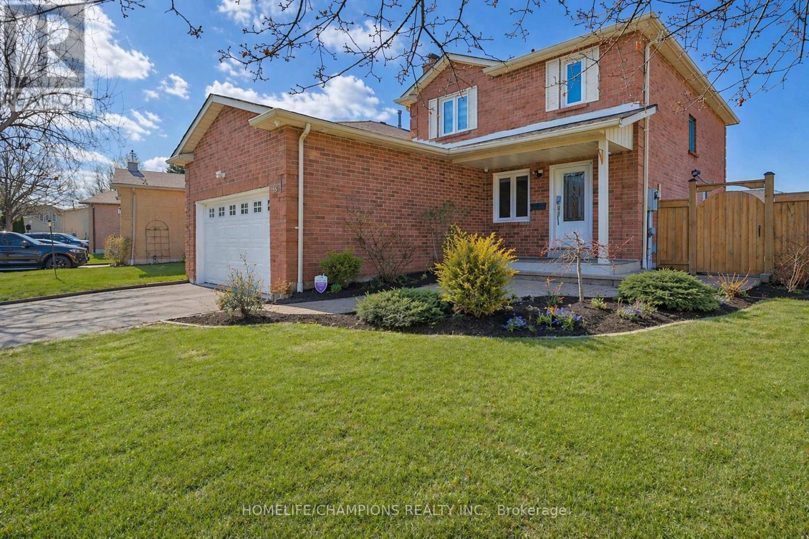 188 LARGE CRESCENT, Ajax (Central West), Ontario, L1T2R2 — Photo 2