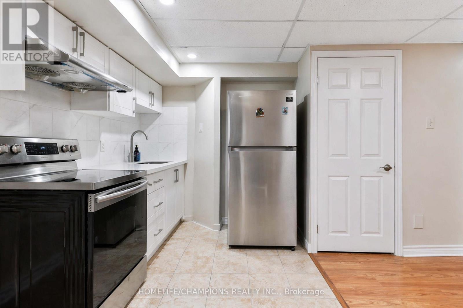 188 LARGE CRESCENT, Ajax (Central West), Ontario, L1T2R2 — Photo 26