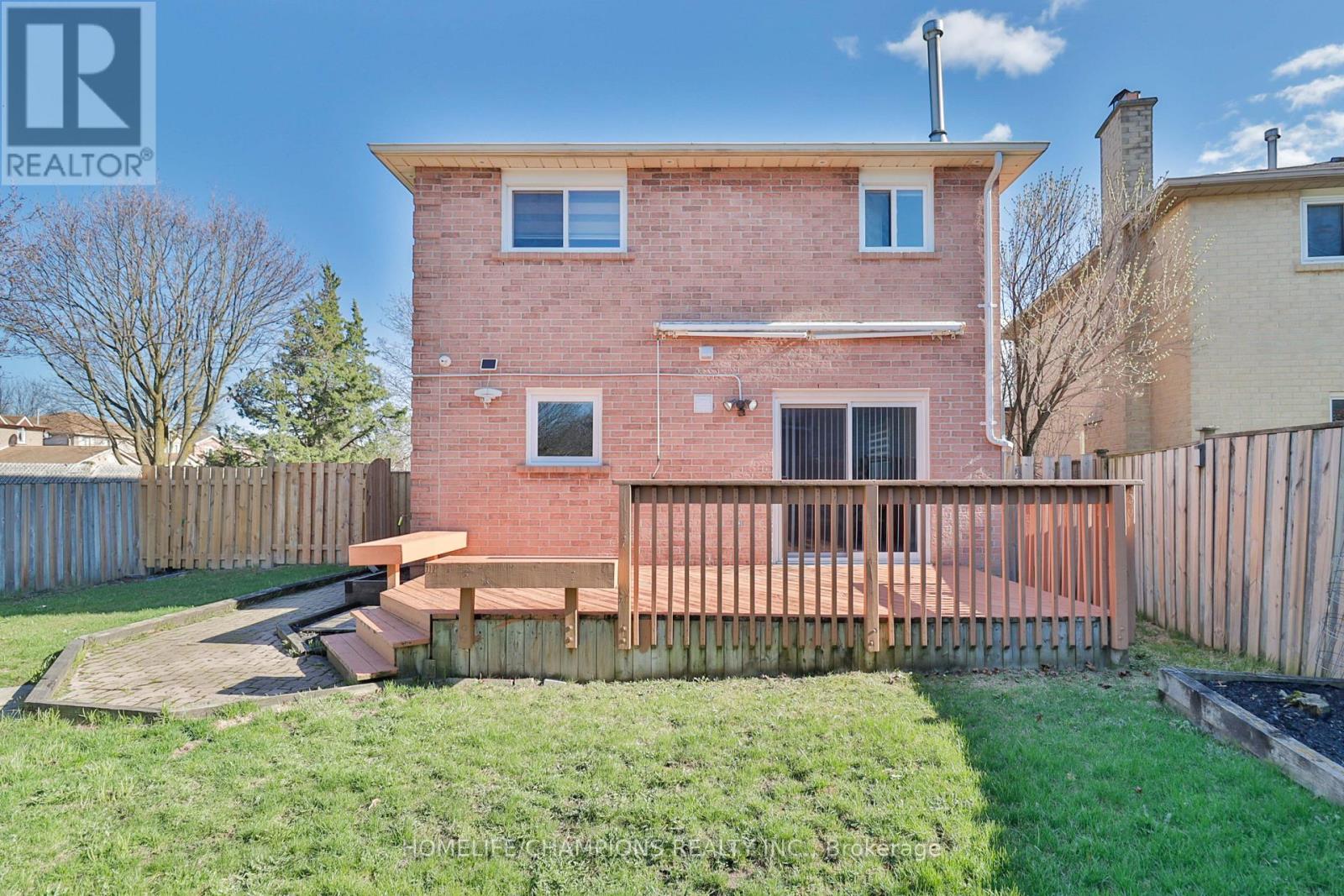 188 LARGE CRESCENT, Ajax (Central West), Ontario, L1T2R2 — Photo 36