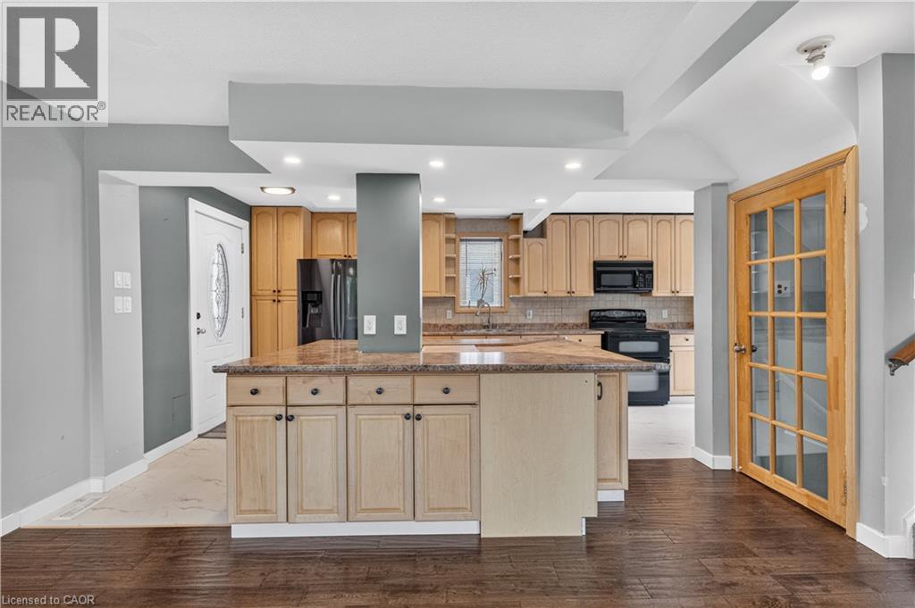 1367 ST MARYS Crescent, Burlington, Ontario, L7P1S1 — Photo 14