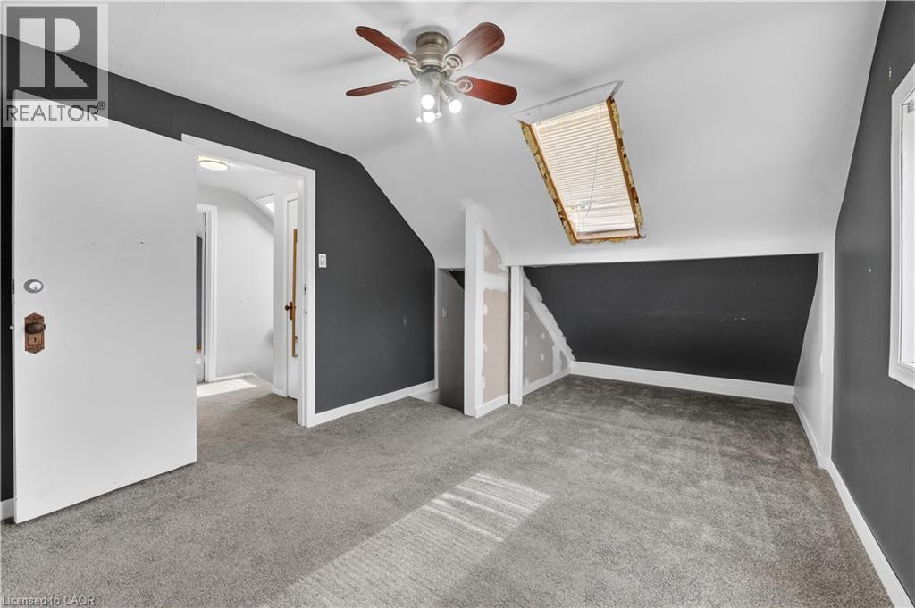 1367 ST MARYS Crescent, Burlington, Ontario, L7P1S1 — Photo 18