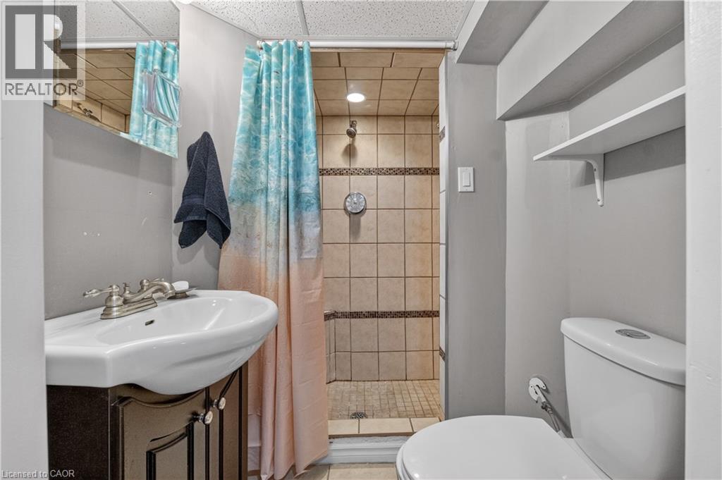 1367 ST MARYS Crescent, Burlington, Ontario, L7P1S1 — Photo 24