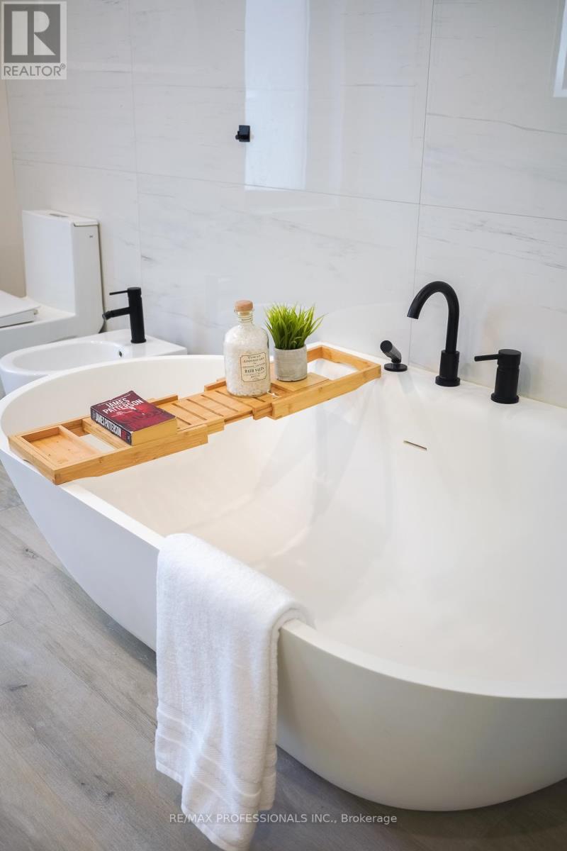 1039 LORNE PARK ROAD, Mississauga (Lorne Park), Ontario, L5H2Z9 — Photo 32